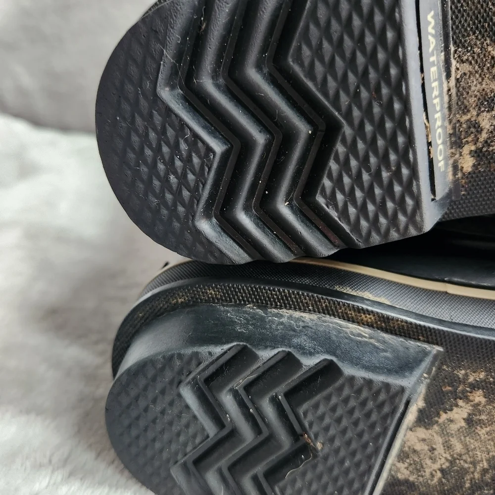 Sorel Tofino Womens 7 Boots Black Winter Waterproof Quilted Faux-Fur Trim